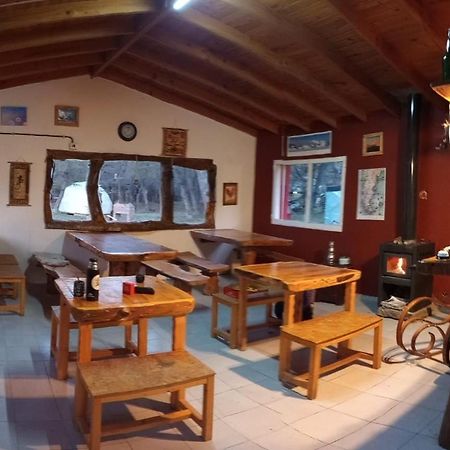 Camping Rio De Las Vueltas Эль-Чальтен Экстерьер фото